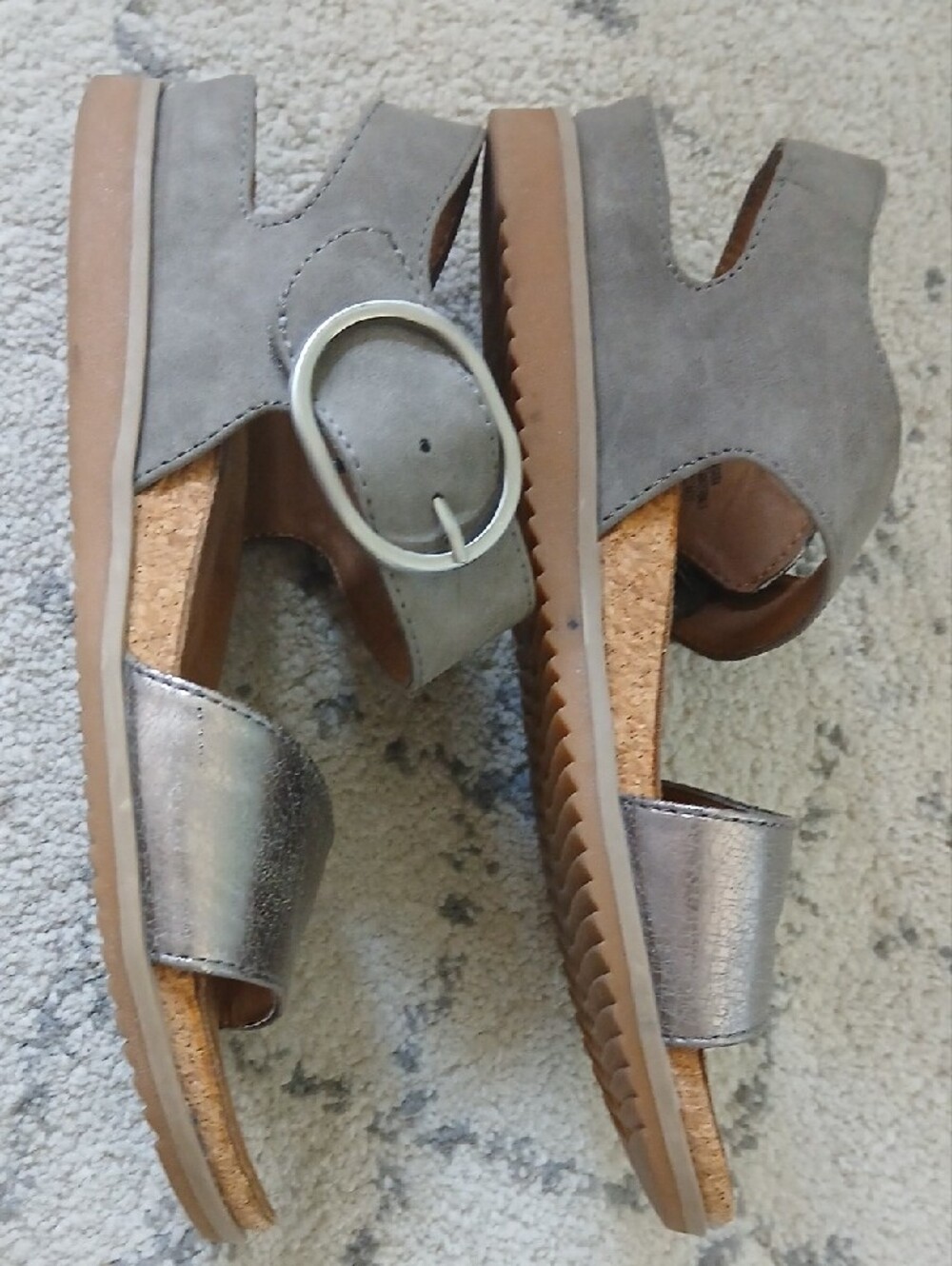Sandals - Picture 4 of 11